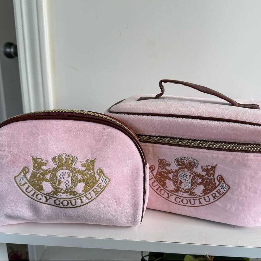 2 piece vintage style Juicy Couture Pink Velvet Cosmetic Bag Set